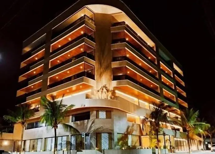 Estiloso ap 3 quartos a um passo da praia do forte